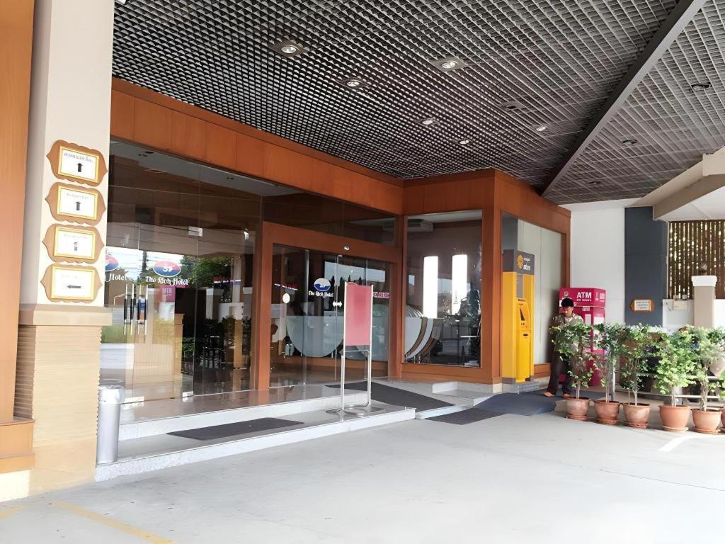 The Rich Hotel Nonthaburi Exteriör bild